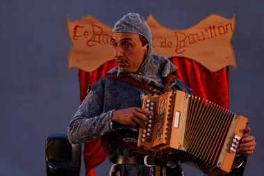 REPORTÉ  – Festival Théâtre de Rue