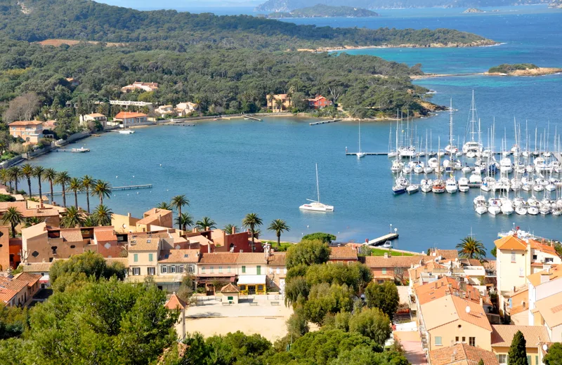 Cruise of the 2 islands departing from La Londe les Maures