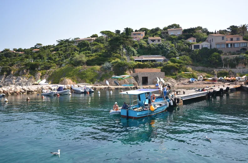 Der Hafen von Aygade – Île du Levant