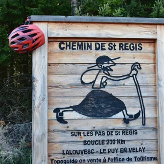 Le chemin de Saint-Régis à vélo