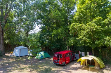 Camping du Puy-en-Velay – Aquadis Loisirs ***