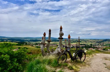 Compostelle en VTT/VAE : Du Puy en Velay à Conques