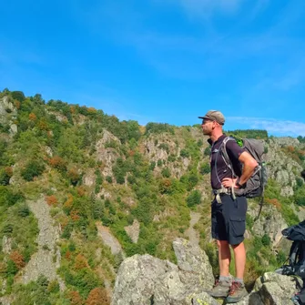 Bon cadeau / randonnée accompagnée au coeur des volcans