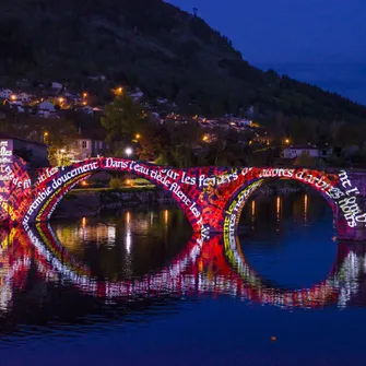 Groupe : Demi-journée découverte du Puy-en-Velay et spectacle Puy de Lumières