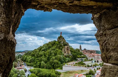 Le chemin de Compostelle : Du Puy-en-Velay à Aumont-Aubrac