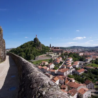 Groupes : Journée A la découverte du Puy-en-Velay et de la Forteresse de Saint-Vidal