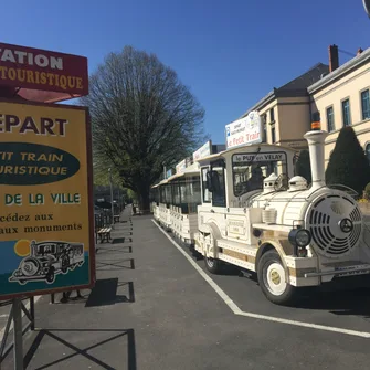 Groupes : circuit en petit train touristique et visite de la cathédrale