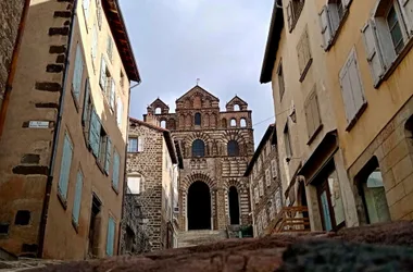 Le chemin de Saint-Régis à pied