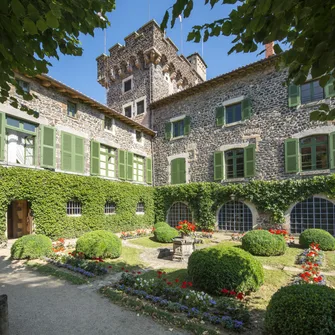 Groupes : Journée visite du Puy-en-Velay et du château de La Fayette.