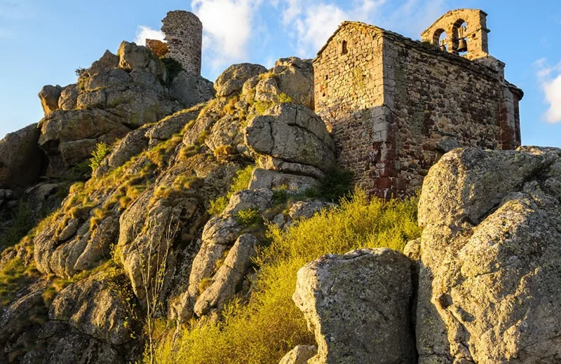 PR700 Château de Mercœur et tour de Rochegude