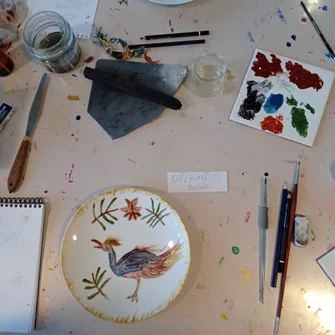 Visite-atelier adultes – Peinture sur porcelaine avec l’artiste Garance Créations