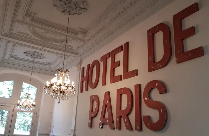 PARIS HOTEL LimogesHall porte cochère_1