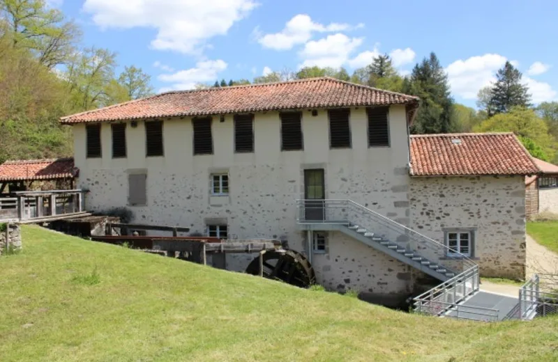 Le Moulin du Got: Living museum of stationery and printing_1