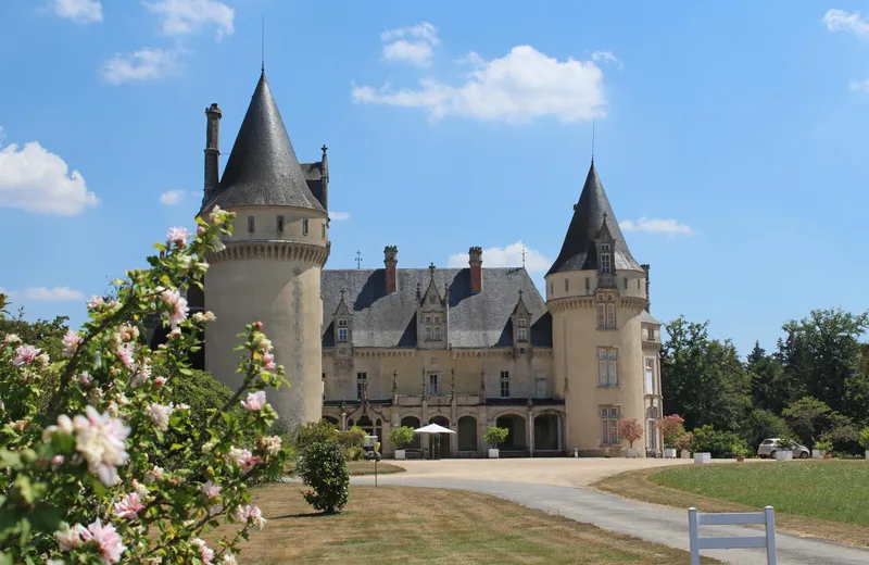 Castillo de Bort en Saint Priest Taurion en Alto Vienne (Nueva Aquitania)_1