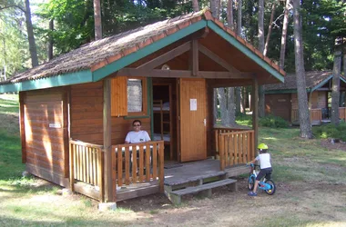 HEB_Les Prades municipal campsite_Wooden chalet