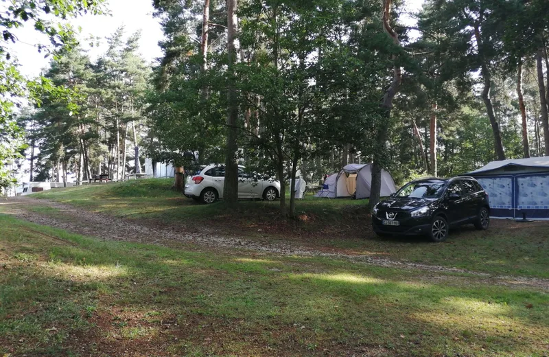 CAMPING PINEDE LOCATION.jpg