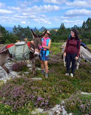 Cathy – Balade à poney ou avec un âne