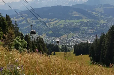 Jaillet-Seilbahn mit Blick auf den Mont Blanc