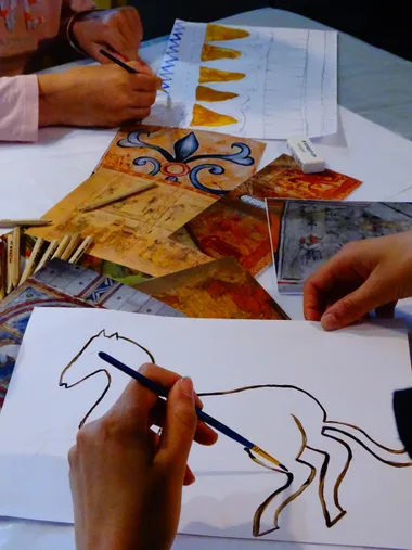 Visite-atelier en famille – Peindre comme au Moyen Age à Caussade