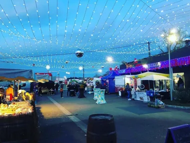 Marché de Noël à la zone de la gare d’Etauliers