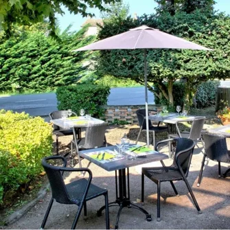 Restaurant “Les platanes” & “A table!”