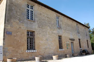museo-de-historia-de-la-citadelle-de-blaye-fachada-800x600
