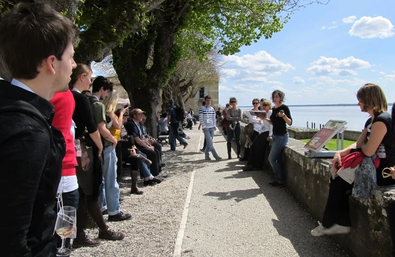 guided-tour-of-the-citadel-of-blaye-unesco-via-the-underground-place-d-armes-800x600