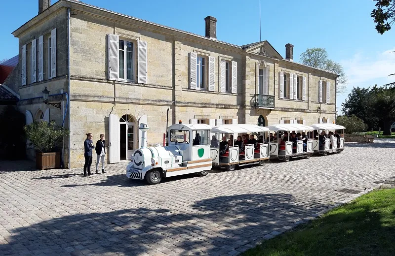 castillo marqués de vauban blaye Côtes de Bordeaux tren 800x600