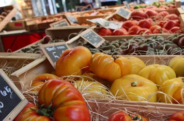 Cours Lafayette provençal market