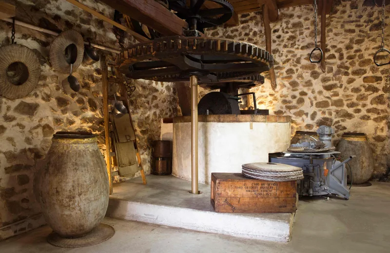 Vieux moulin à huile du Partégal