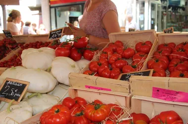 Cours Lafayette provençal market