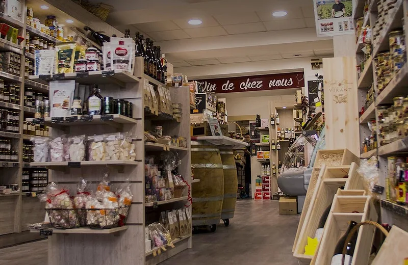 CHEZ CHRISTOPHE – FROMAGERIE – CAVE À VINS