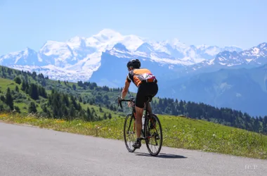 Montée Les Carroz au Col de Pierre Carrée