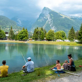 Base de loisirs du lac aux Dames en été