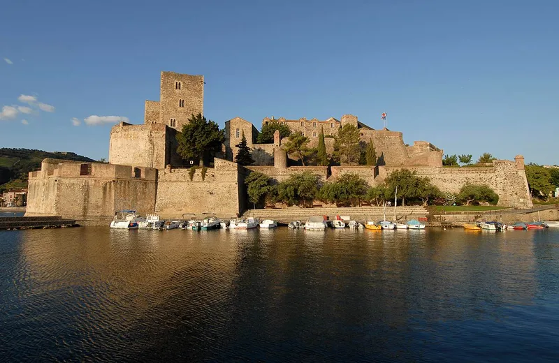 FROM THE CHÂTEAU ROYAL TO THE FORT SAINT ELME