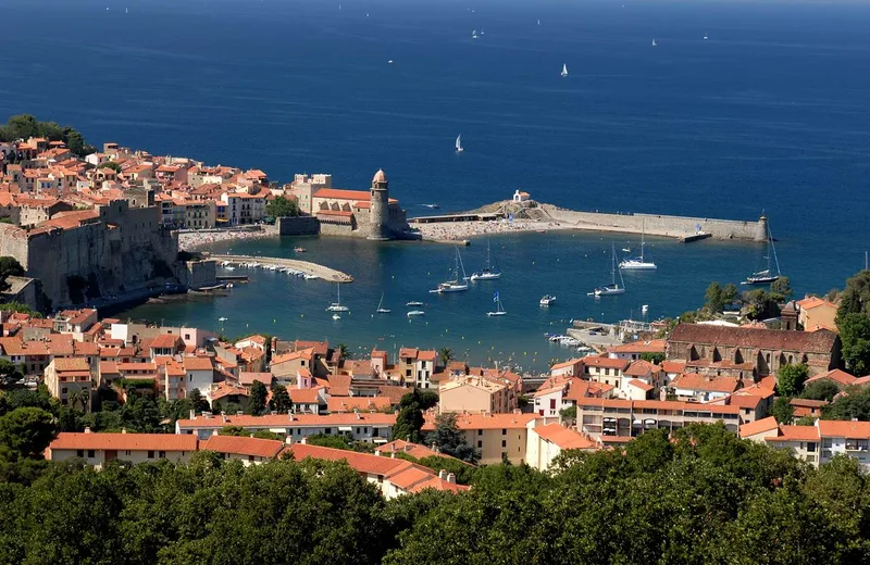 FROM COLLIOURE TO THE CASTLE OF VALMY