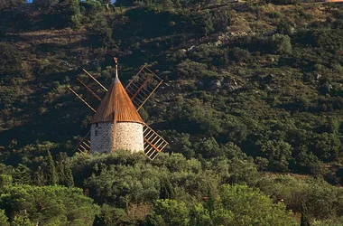 THE WINDMILL OF COLLIOURE