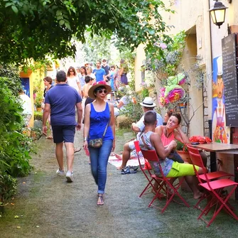 DÉJEUNER SUR L’HERBE