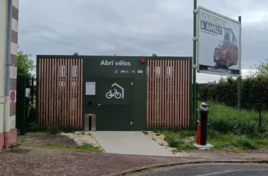 VÉLO BOX parking et réparation pour les vélos gare de Gien