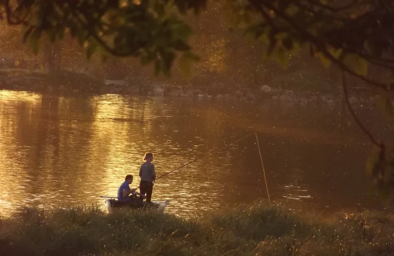 Micro-aventure : pêchez au clair de lune