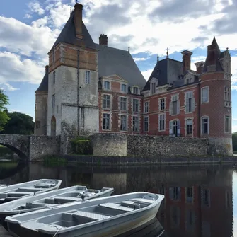 Micro-aventure : canotez sur l’étang du Château de La Bussière