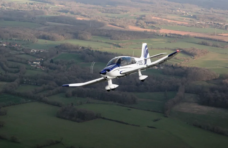 Aéroclub du Giennois : Vol découverte, vol d’initiation et école de formation au brevet de pilote (LAPL ou PPL)