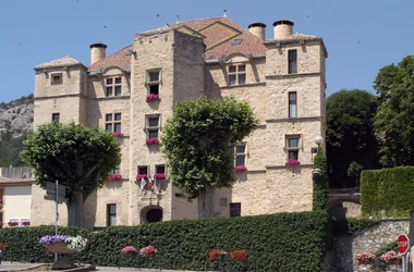 Le Château du XVIe de Château-Arnoux