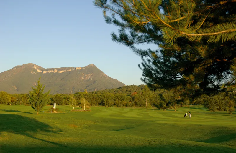 Initiation au golf avec le Golf des Lavandes