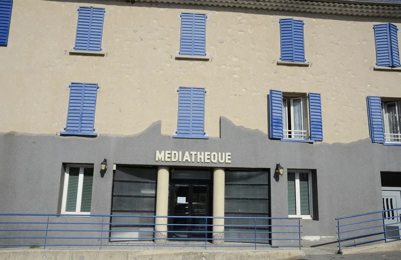 Mées media library