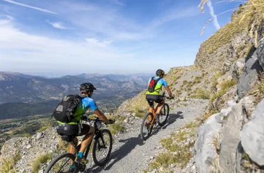 Le Géant mountain bike stay