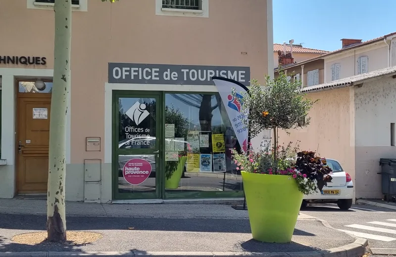 Front of Mées tourist information office