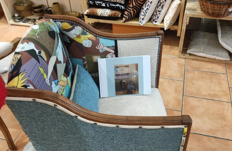tapisserie fauteuil alcaze atelier