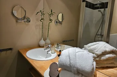 Hôtel La Fraîchette_salle de bain