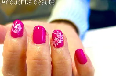 Anouchka Beauty_manicure